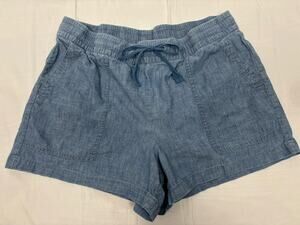 Gap Utility Shorts w/ Washwell™ Women's 3" Inseam Shorts Bottom Blue Chambray M